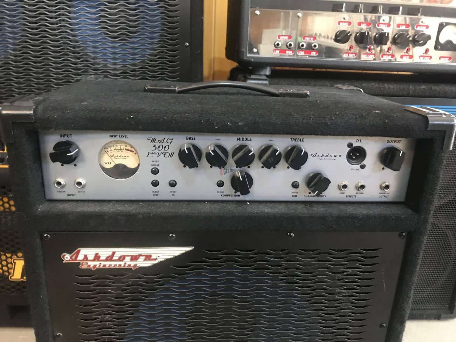 Ashdown MAG 300 EVO II | Gas Music Store - Permute on line