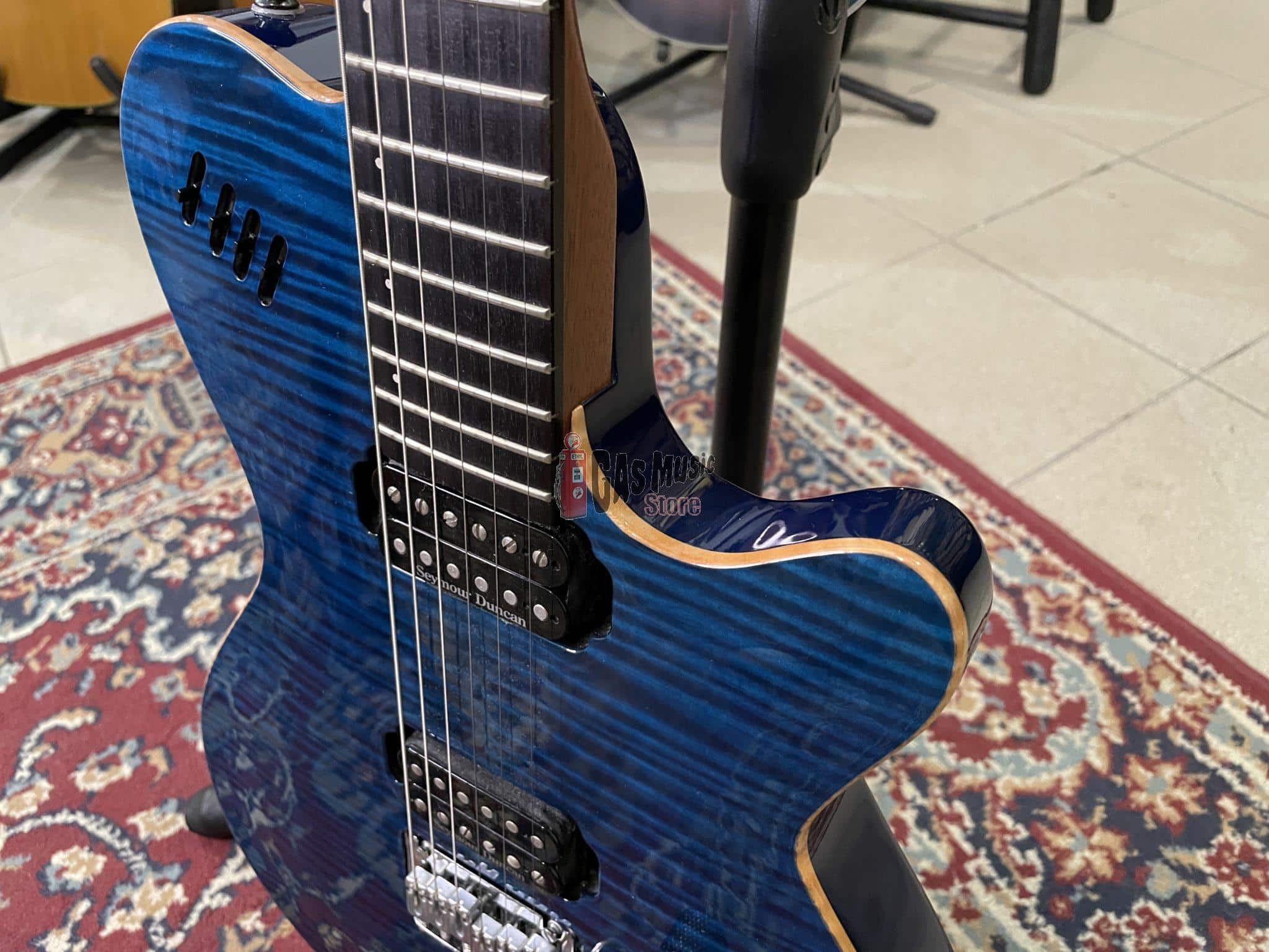 Godin LGXT Trans Blue Flame AAA | Gas Music Store - Permute on line