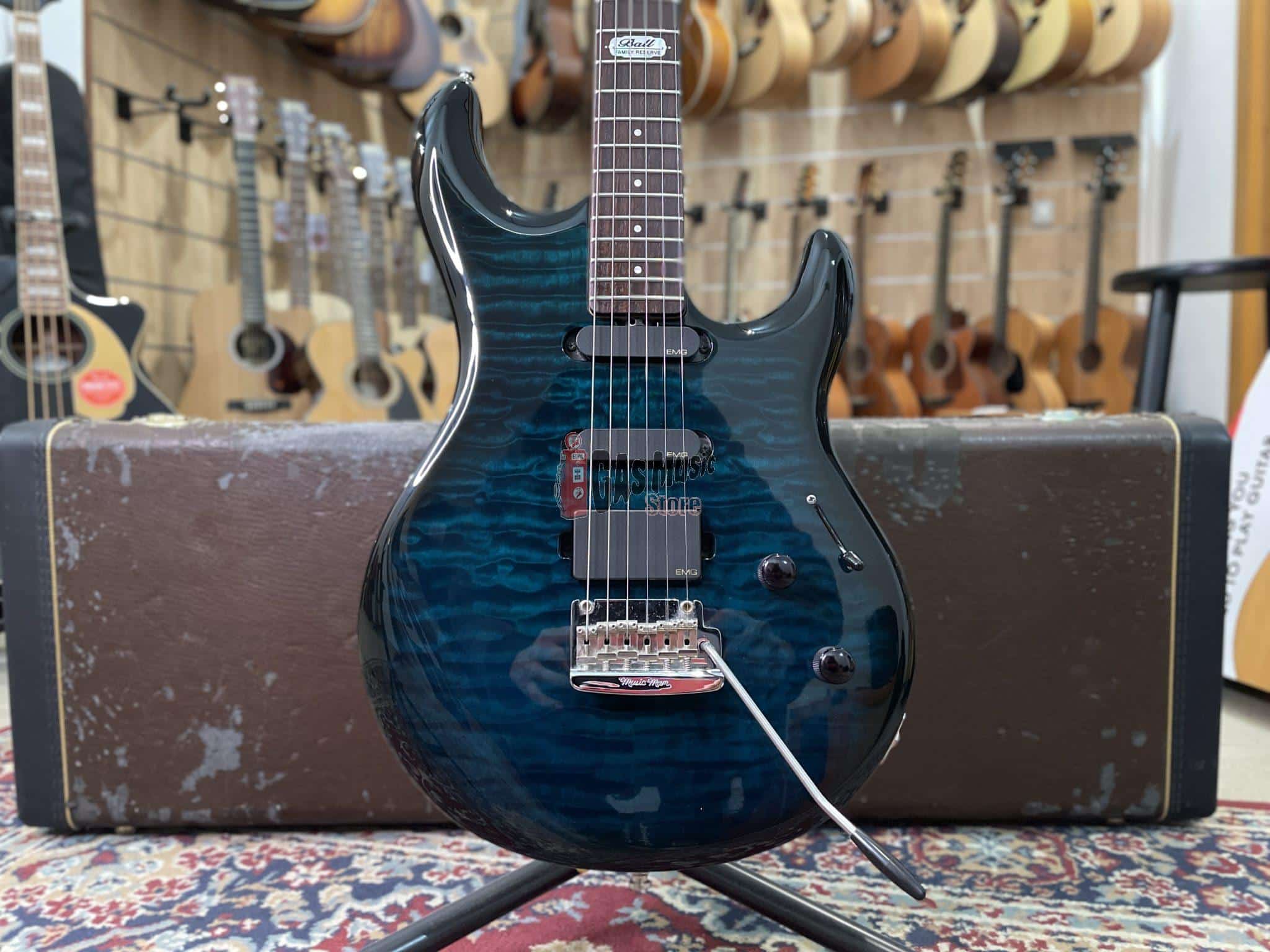 Ernie Ball Music Man Luke II BFR Ball Family reserve 2007 Bahama