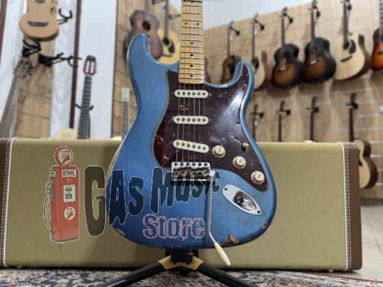 Fender Custom Shop 1957 Stratocaster Heavy Relic Matching Headstock – Lake Placid Blue 2011