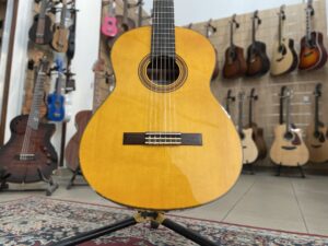 YAMAHA CG162S Natural